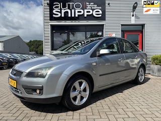 Ford Focus 1.6-16V First Edition -UNIEK!-ORIGINEEL NEDERLANDS!-38.660 KILOMETERS!-AIRCO-CRUISECONTROL-TREKHAAK-VOORRUITVERWARMING-