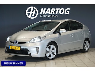 Toyota Prius 1.8 Dynamic Business + DEALER ONDERHOUDEN / 1e EIGENAAR / CAMERA / JBL / LED / HUD