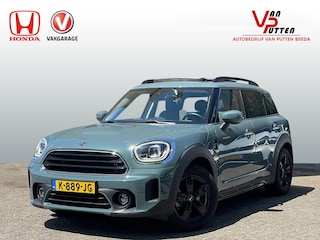 Mini Countryman (f60) 1.5 One Business Edition Automaat | NL Auto | Lage km stand | Panoramadak | PDC achter | Navigatie | Achteruitrijcamera