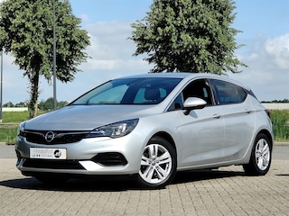 Opel Astra 1.2 Elegance | Trekhaak | Camera | Stuur+Stoelverwarming | Carplay