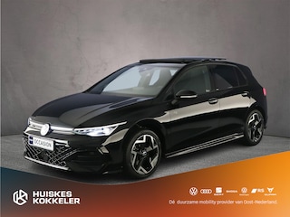 Volkswagen Golf R-Line Edition 1.5 eTSI 150pk DSG Automaat Panoramadak, Harman Kardon audio, Adaptive cruise control, LED matrix koplampen, Achteruitrijcamera, Navigatie