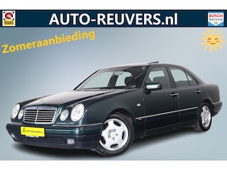 Mercedes-Benz E-klasse 230 Avantgarde VOOR DE LIEFHEBBER / Airco / Schuifdak