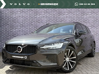Volvo V60 2.0 T6 Plug-in hybrid AWD Plus Dark | Schuif/kantel panoramadak | 360° Camera | Stoel en stuurverwarming | Trekhaak | Adaptieve cruise control | Harman/Kardon audio | BLIS dodehoekdetectie |
