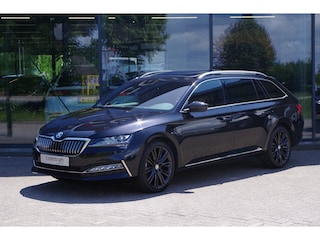 Skoda Superb Combi 1.4 TSI iV 218 PK Laurin & Klement PHEV, Leder, Panoramdak, 4 x Stoelverwarming, Camera