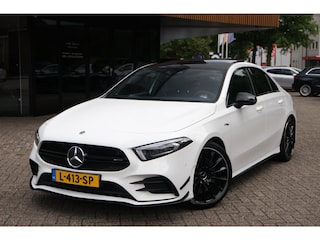 Mercedes-Benz A-klasse 35 4MATIC/Pano/Burmester/Sfeer/Widescreen/Camera/Carplay