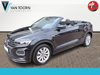 Volkswagen T-Roc 1.5 TSI R-Line Automaat. Eerste eigenaar, nieuwstaat! Trekhaak.