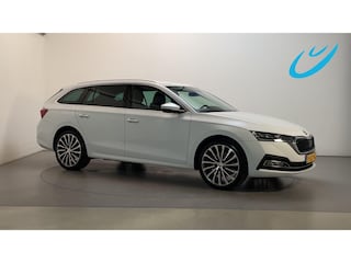 Skoda Octavia Combi 1.4 TSI iV PHEV Business Edition Plus Virtual Cockpit Adaptive Cruise Sfeerverlichting