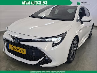 Toyota Corolla 1.8 Hybrid 98pk Dynamic | Achteruitrijcamera | LED Koplampen | Stoelverwarming | Privacy Glass | 17" LM velgen