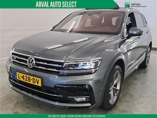 Volkswagen Tiguan 1.5 TSI 150pk Highline Business R | Advance Pakket | Panoramadak | Dynaudio | Winterpakket | 19" velgen