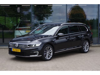 Volkswagen Passat Variant 1.4 TSI GTE Highline 218 PK PHEV, Panoramadak, Leder-Alcantara, Carplay, Camera,