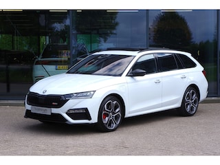 Skoda Octavia Combi 1.4 TSI RS iV PHEV 245 PK Business, Panoramadak, Leder-Alcantara, Canton Sound, Head-Up, Memory