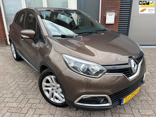 Renault Captur 0.9 TCe Helly Hansen / Pano / Navi / Camera / PDC / Stoelverwarming