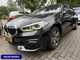 BMW 118i Aut. 136pk, Panoramadak | Navi+ | Clima