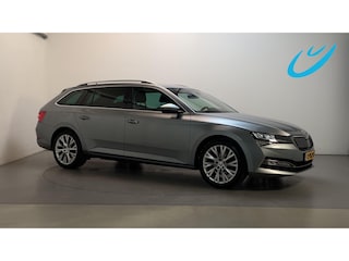 Skoda Superb Combi 1.4 TSI iV Business Edition Virtual Cockpit Stoelverwarming Camera Navigatie