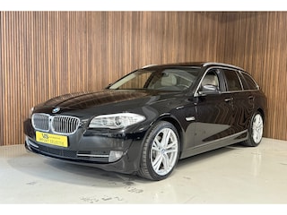 BMW 5-serie Touring 523i High Executive - 6 cilinder - (bijna) Youngtimer
