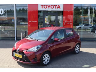 Toyota Yaris 1.5 HYBRID ASPIRATION CRUISE NAVI BLUETOOTH CLIMA NL-AUTO LAGE-KM STAND!