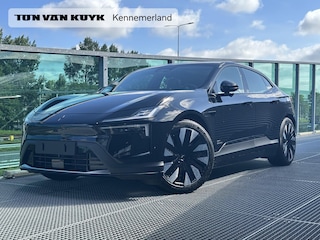 Polestar 4 Long Range Single motor 100 kWh / Pano. dak / Head-up display / Pilot pack / Elek. voorstoelen en achterbank / Stuur + stoelen verwarmd / 360 camera /
