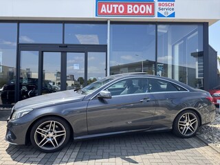 Mercedes-Benz E-klasse Coupé 200 184PK AMG AUTOMAAT /LEER/PANO/NAVI/LED/CLIMA /S&S/MEDIA/BTA - 2 PART. EIG. - NL AUTO - KM=NAP -
