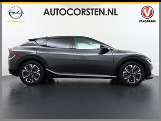 Kia EV6 Plus 77.4kWh Leer Long Range 19" Apple Carplay Trekhaak Android Meridian-HiFi Adap. Cruise Camera Navi Ecc Elek.Verst.Stoelen+Verwarmd+Geventileerd Bank+Stuur-Verwarmd Keyless DAB PDC Elek.Achterklep Led Regen-Lichtsensor Verkeersbord detectie Connected Services Bluetooth Uitparkeer waarschuwing Rijstrooksensor met correctie 1e Eigenaar Origineel Nederlandse Auto Dealer Onderhouden tot 233kw DC en 11kw AC laden Garantie Accu 7jaar/160.000km