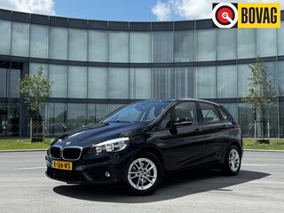 BMW 2-serie Tourer 218i Executive Navigatie, trekhaak.
