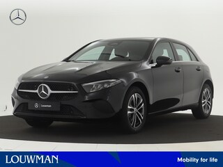 Mercedes-Benz A-klasse 250 e LIMITED Edition | Dodehoekassistent | Parkeerpakket met achteruitrijcamera | Verwarmde stoelen vooraan | Extra USB-poorten | Spiegelpakket | High-performance led-koplampen | Zitcomfortpakket |