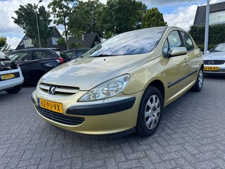 Peugeot 307 2.0-16V Navtech 5Drs,136pk,Apk 4/9/25,Airco,Navi,Trekhaak