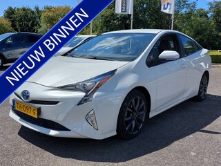 Toyota Prius 1.8 Hybrid Black Edition | 1ste Eigenaar | Navi | Clima | Adap.Cruise | Lederen Bekleding | Stoelverwarming | Dodehoek+Rijstrook+Licht+Regensensor | Keyless Entry | Achteruitrijcamera |17''lm