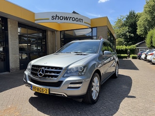 Mercedes-Benz M-klasse 300 CDI BlueEFFICIENCY Luchtvering Climate Control Airco Schuifdak Navi