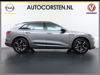 Audi e-Tron 55 Quattro 408pk 95kWh Luchtvering Adaptive-Cruise Apple Carplay Android Trekhaak Elektr.Stoel+Leder+Verwarmd+Geheugen Lmv 21" Camera LED Koplampen Navi Ecc Parkassist Virtual-Cockpit PDC-a+v Advanced Edition Plus Keyless Audi sound system Lane-Assist Audi-smartphone-interface Rijstrooksensor Wifi Fase 3 Laden Origineel Nederlandse auto Nieuwprijs €90.527,-
