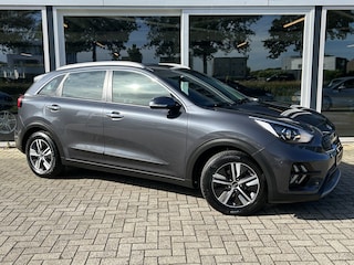 Kia Niro 1.6 GDi Hybrid DynamicLine 50% deal 8.475,- ACTIE Trekhaak / Camera / Clima / Cruise