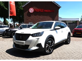 Peugeot 2008 100 Pk Benzine Mooie Luxe Uitvoering * Navigatie * Climate & Cruise Control * Keyless Start Button * Achteruitrij Camera * Vingerhoets; Vierde Generatie Eersteklas Service !
