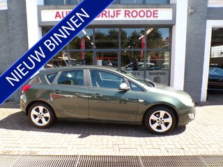 Opel Astra 1.6 Edition NIEUWE APK,AIRCO,TREKHAAK !!!
