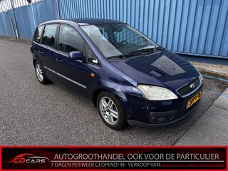 Ford C-MAX Focus 1.8-16V First Edition Airco, Radio, Cruise control, Lichtmetalen velgen, Mistlamp Bij de verkoop van gebruikte voertuigen door CD-Cars wordt geen standaard garantie verstrekt. De koper aanvaardt het voertuig in de staat waarin het zich bevindt op het moment van aankoop, Vo