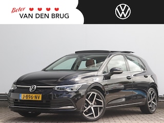 Volkswagen Golf 1.5 eTSI Style | Leder | Head-up | Pano | Dodehoekdetectie | Keyless | Camera | Stoel- en Stuurverwarming | Navigatie | Travel Assist |