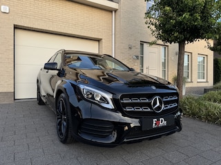 Mercedes-Benz GLA 180 AMG Aut Panoramadak Nightpakket SportLeder Navi Led Camera 19" Pdc