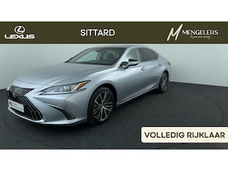 Lexus ES 300h 35th Edition