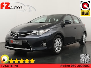 Toyota Auris 1.6 Now - Afneembare Trekhaak - Climate Controle - Parkeersensoren