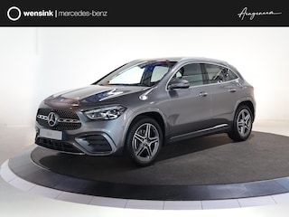 Mercedes-Benz GLA 180 Business Solution AMG Mercedes-Benz GLA 180 Business Solution AMG