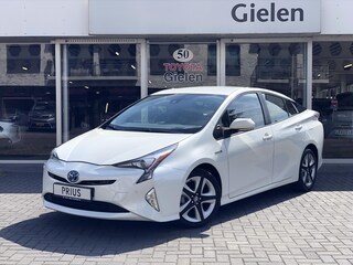 Toyota Prius 1.8 Full Hybrid Dynamic Plus | JBL, Navigatie, Parkeersensoren, Dodehoekherkenning, Head up display, Stoelverwarming