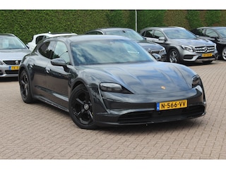 Porsche Taycan 4 93 kWh / Panoramadak / 360Camera / Head-up / Passenger Display / 20'' / Bose / Sportchrono / Leder / Luchtvering / Stuurverwarming / Dodehoek / ACC / Stoelverwarming 4x / Warmtepomp