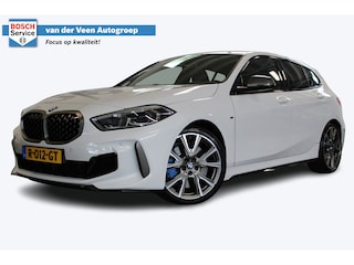 BMW M135i xDrive High Executive | Akrapovič uitlaatsysteem | Cruise control | Climate control | Stoelverwarming | Apple carplay/Android auto | DAB radio | Dealer onderhouden |