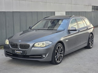 BMW 5-serie Touring 528xi High Executive|PANO|ACC|HEAD-UP