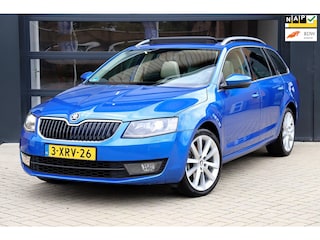 Skoda Octavia Combi 1.4 TSI Greentech Elegance Businessline 140 PK DSG | Panorama | Trekhaak | Canton Audio