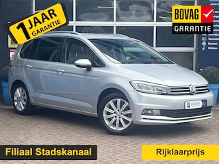 Volkswagen Touran 1.4 TSI Connected Series 7p GRATIS Afleverpakket! | Stoelverwarming | 7-Persoonsauto | Trekhaak | Navigatie |