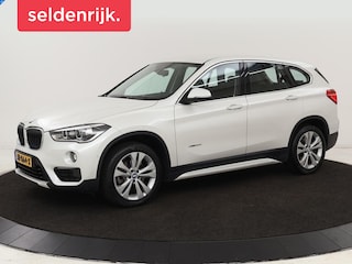 BMW X1 xDrive20i Executive | Sport Line | Adaptive cruise | Camera | Head-Up | Stoelverwarming | Full LED | Sportstoelen | Navigatie | Park Assist | Climate control