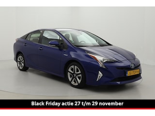 Toyota Prius 1.8 Dynamic | Navigatie | Dodehoek detectie | Stoelverwarming | Head-up display | Keyless | Adaptive Cruise | Clima | LED | 17 inch