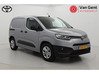 Toyota Proace City First Edition 50 kWh | Trekhaak | Navigatie | Parkeersensoren voor/achter | Apple Carplay / Android Auto | Cruise Control | Airco | 16 inch