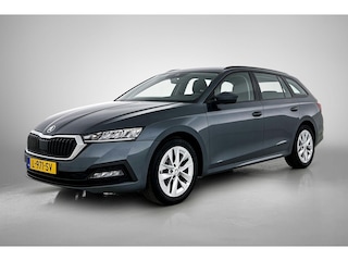 Skoda Octavia Combi 1.0 TSI Ambition Business (TREKHAAK ELEKT. INKLAPBAAR, STUURVERWARMING, PDC, CARPLAY, GOED ONDERHOUDEN)