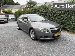 Chevrolet Cruze 1.8 LT | Leer | Navi | Autom. Airco | Cruise Control | LMV | PDC | Stoelverwarming | APK tot 11-02-2026!