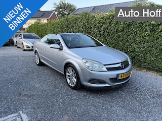 Opel Astra TwinTop 1.8 Enjoy | Autom. Airco | Cruise Control | LMV | Half Leer | Sportstoelen | Distributieriem vervangen | APK tot 10-04-2026!